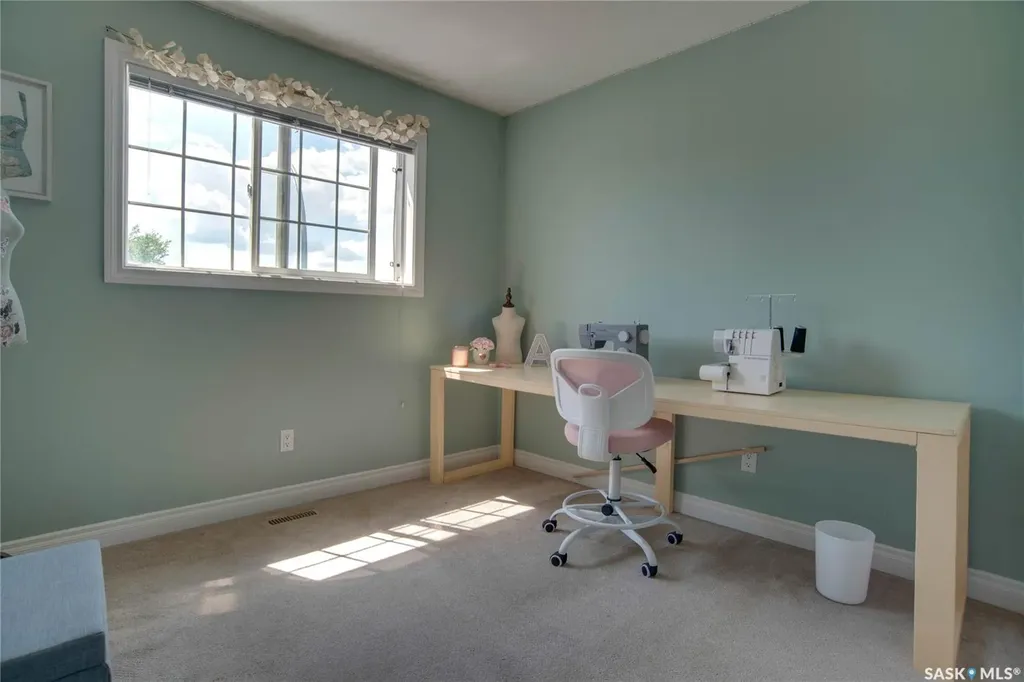 223 Rutherford Crescent Saskatoon SK S7N 4X5