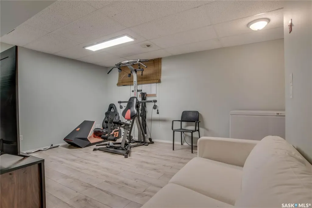 223 Rutherford Crescent Saskatoon SK S7N 4X5