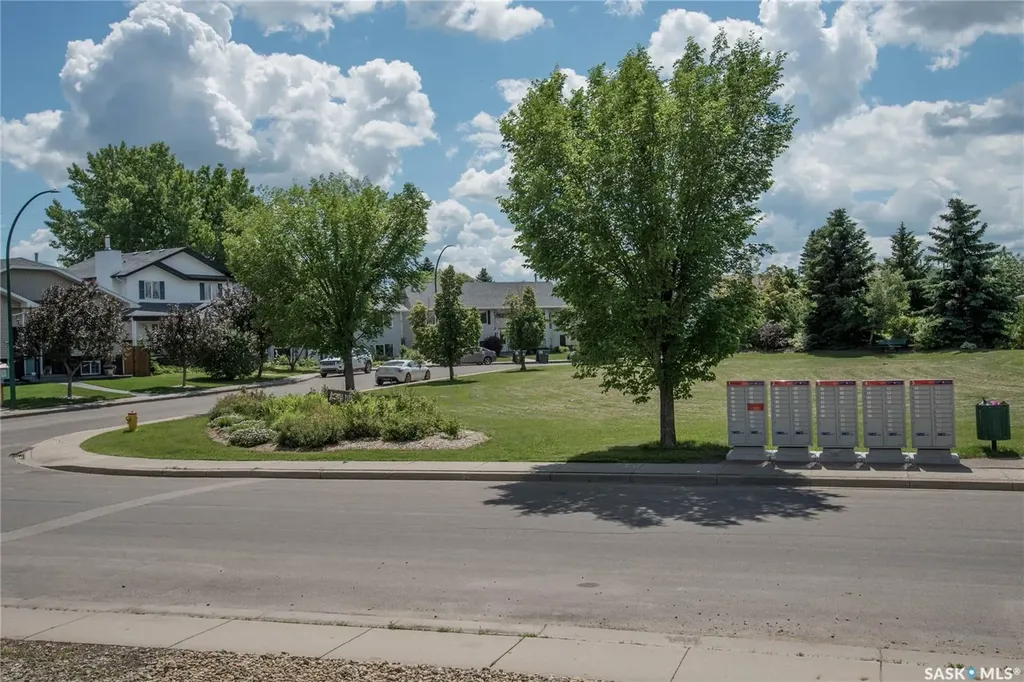 223 Rutherford Crescent Saskatoon SK S7N 4X5