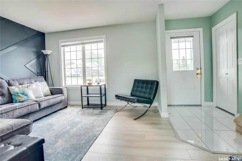 223 Rutherford Crescent Saskatoon SK S7N 4X5