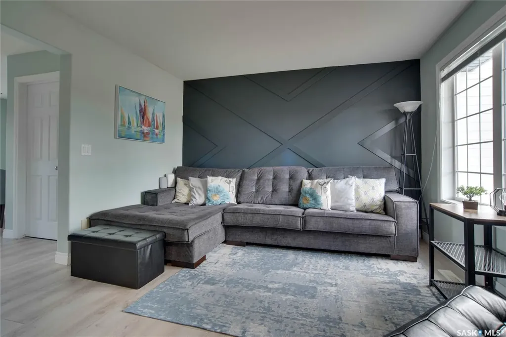 223 Rutherford Crescent Saskatoon SK S7N 4X5