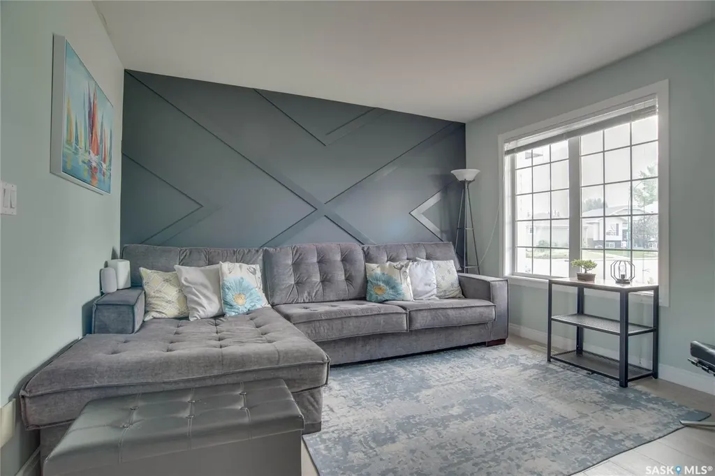 223 Rutherford Crescent Saskatoon SK S7N 4X5