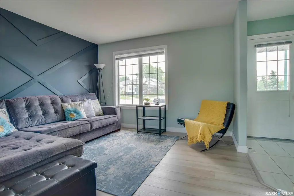 223 Rutherford Crescent Saskatoon SK S7N 4X5