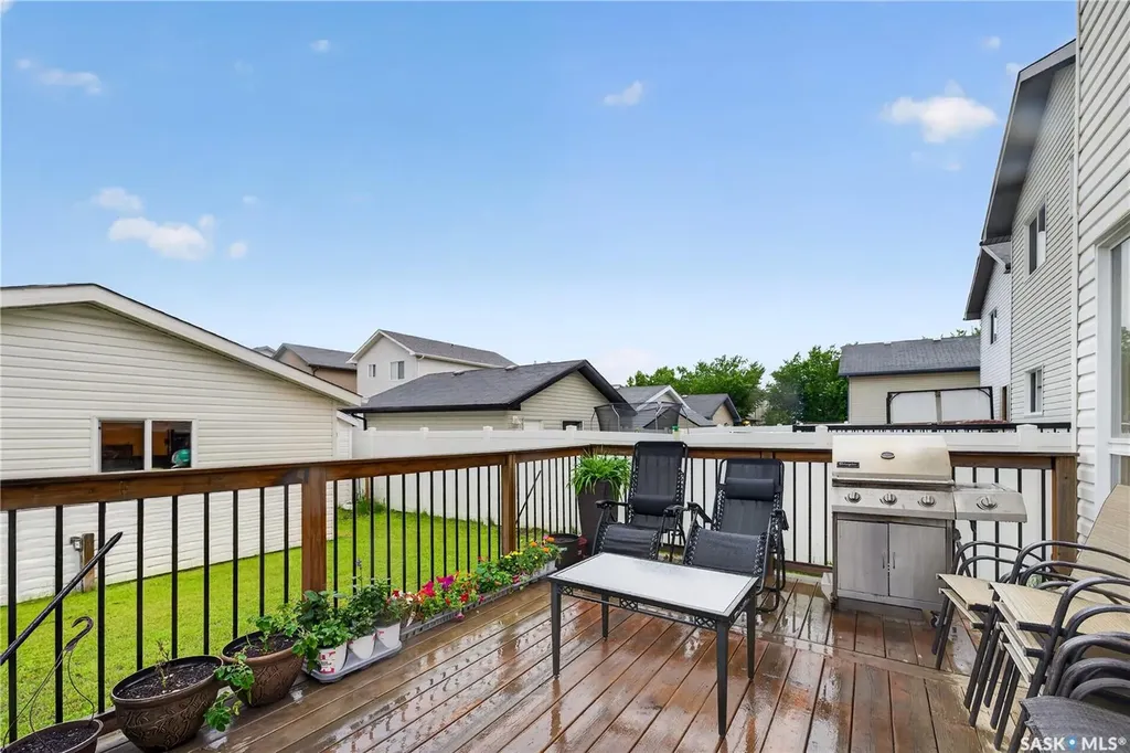 3318 Green Moss Lane Regina SK S4V 1P2