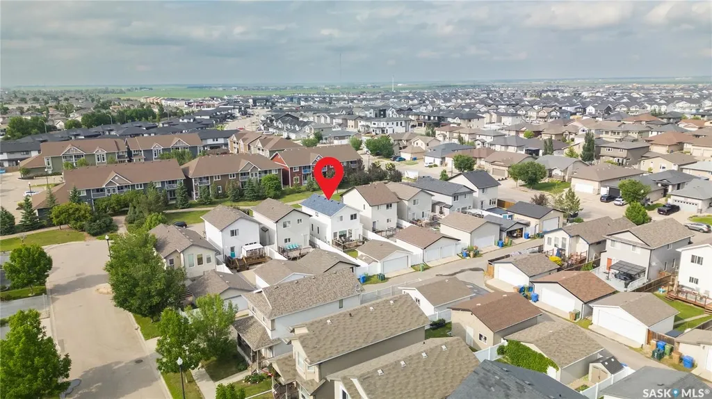 3318 Green Moss Lane Regina SK S4V 1P2