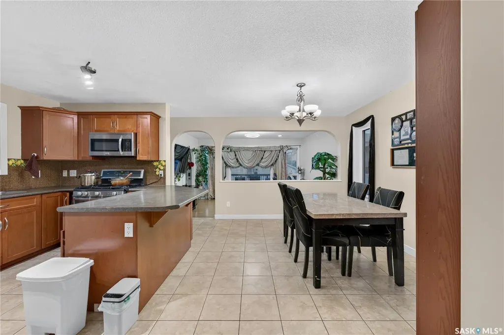 3318 Green Moss Lane Regina SK S4V 1P2