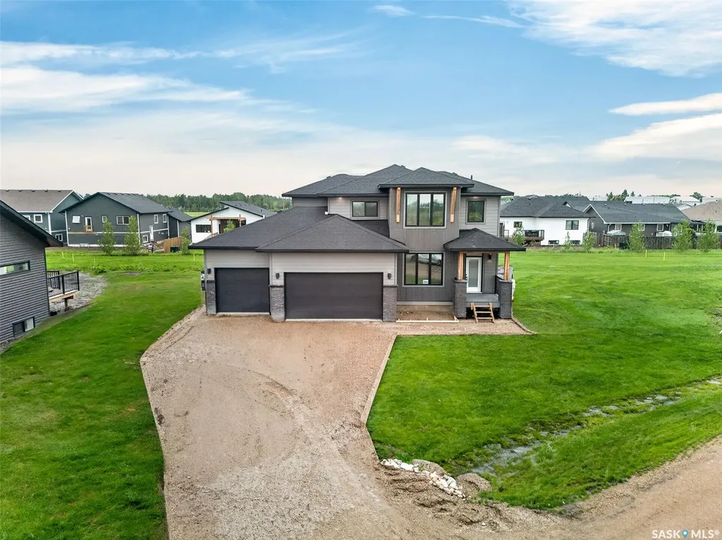 104 Lakewood Drive Humboldt SK S0K 2A0