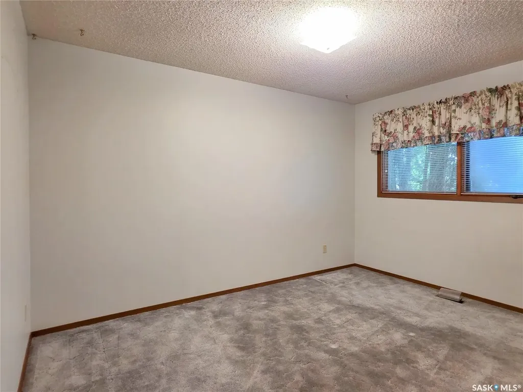 618 4th Avenue W Melville SK S0A 2P0