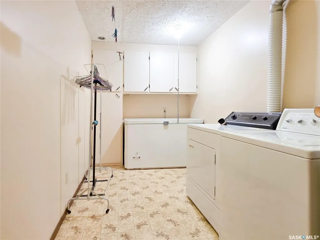 618 4th Avenue W Melville SK S0A 2P0