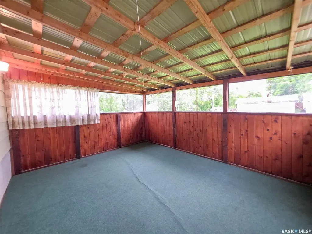 618 4th Avenue W Melville SK S0A 2P0