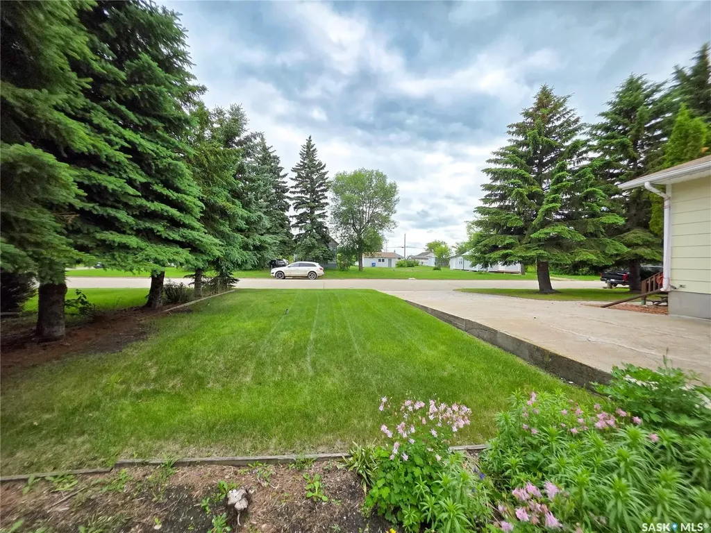 618 4th Avenue W Melville SK S0A 2P0