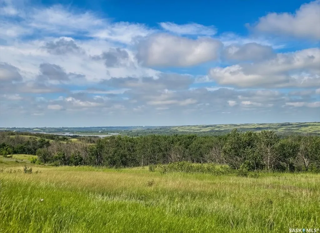 122 Saskatchewan Heights Laird Rm No. 404 SK S0K 2L0