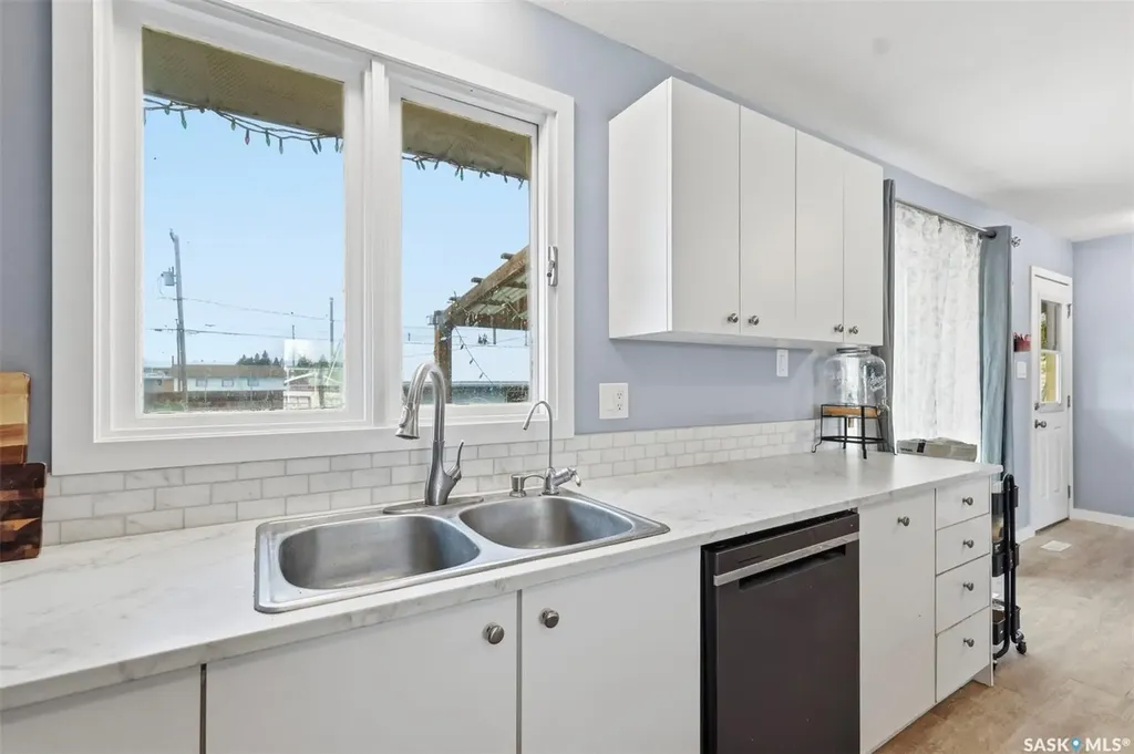 304 4th Avenue Langham SK S0K 2L0