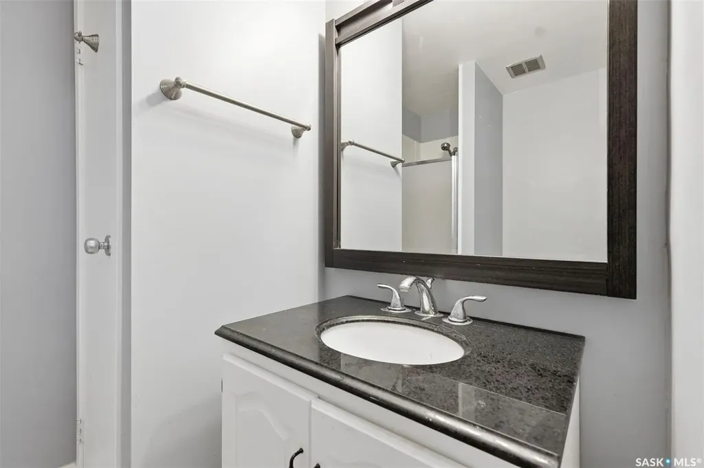 304 4th Avenue Langham SK S0K 2L0