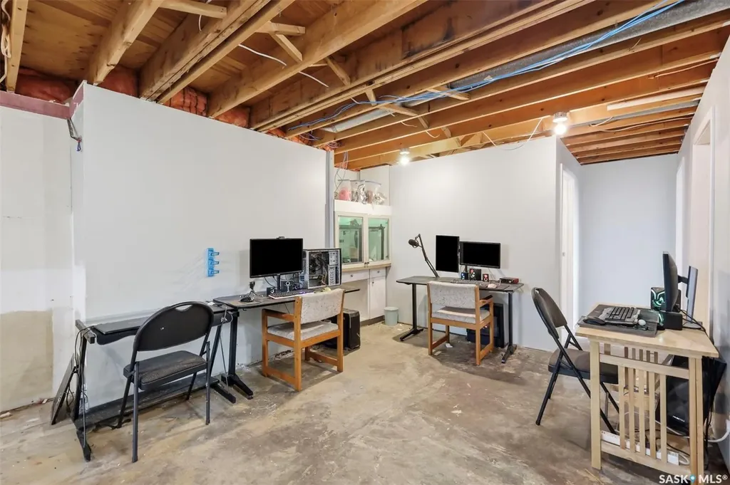 304 4th Avenue Langham SK S0K 2L0