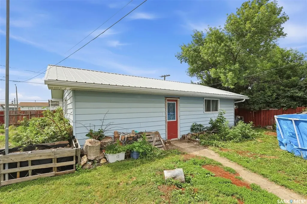 304 4th Avenue Langham SK S0K 2L0