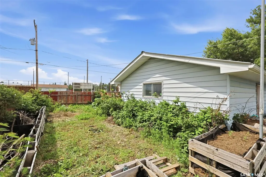 304 4th Avenue Langham SK S0K 2L0
