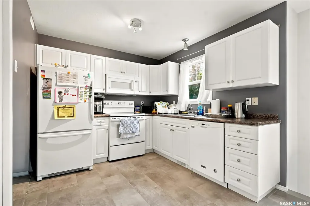 203 Herold Terrace Saskatoon SK S7V 1H4