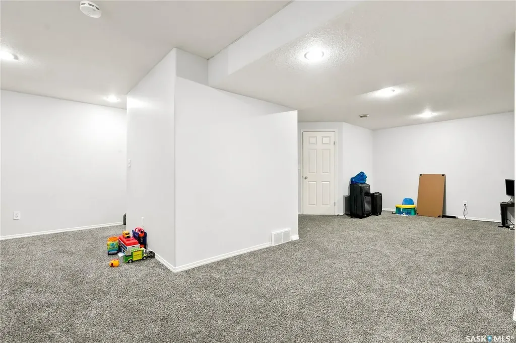 203 Herold Terrace Saskatoon SK S7V 1H4