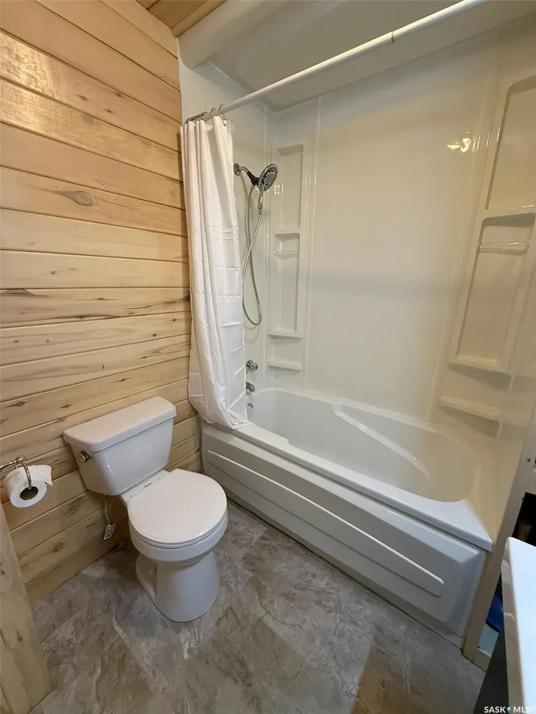 142 2nd Street E Glaslyn SK S0M 0Y0