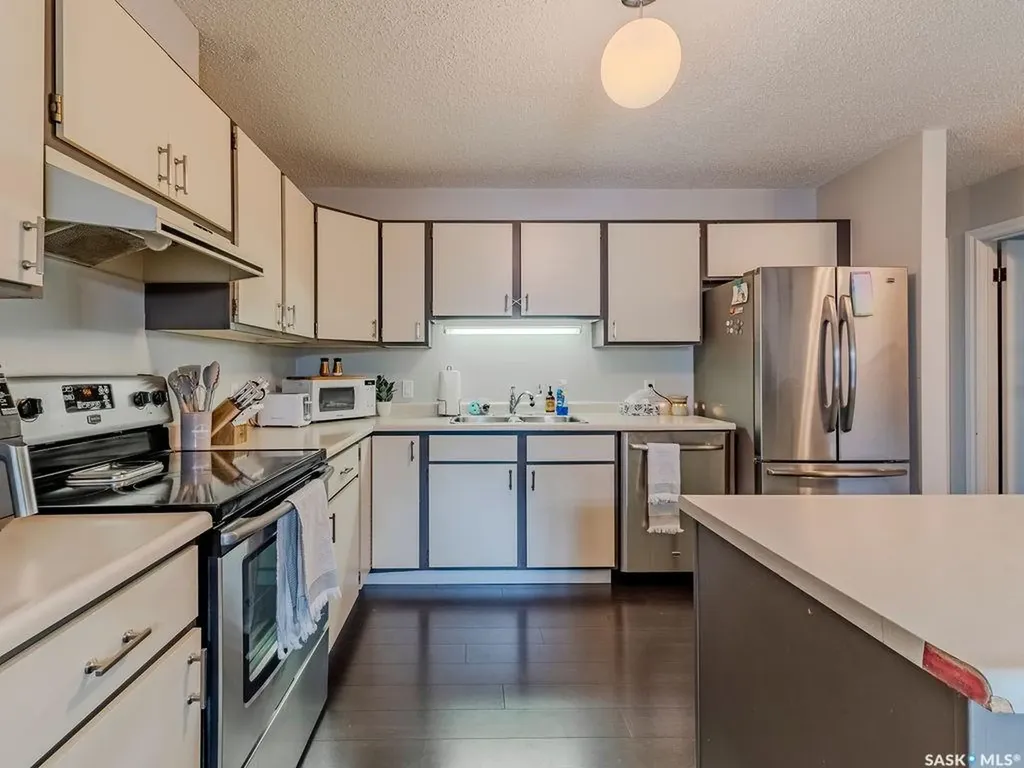 1008 Temperance Street E Saskatoon SK S7N 0N6
