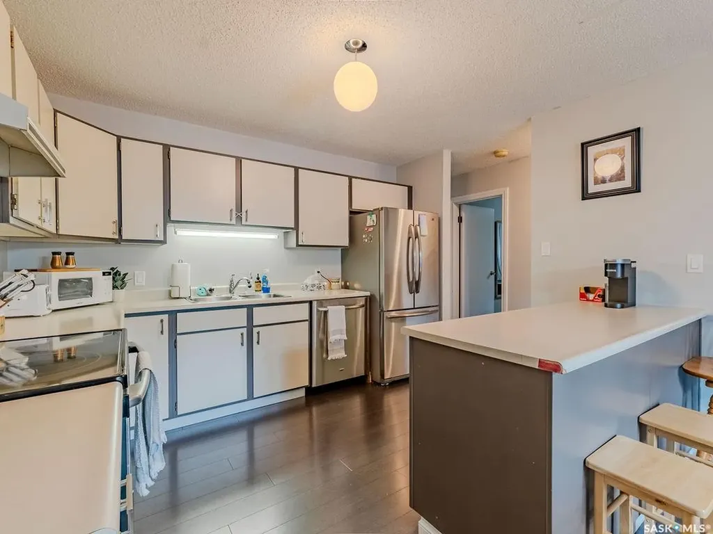 1008 Temperance Street E Saskatoon SK S7N 0N6