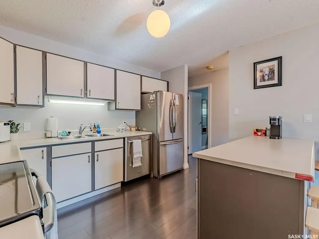 1008 Temperance Street E Saskatoon SK S7N 0N6