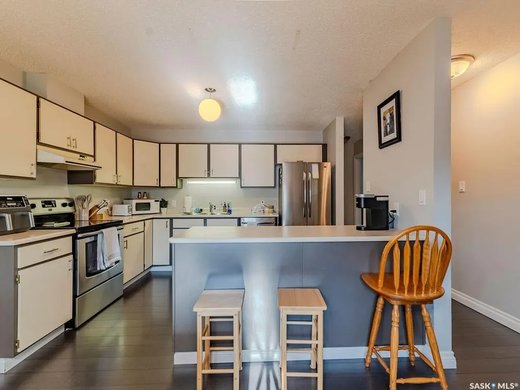 1008 Temperance Street E Saskatoon SK S7N 0N6