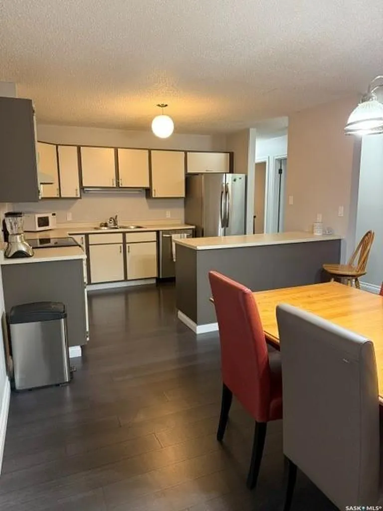 1008 Temperance Street E Saskatoon SK S7N 0N6