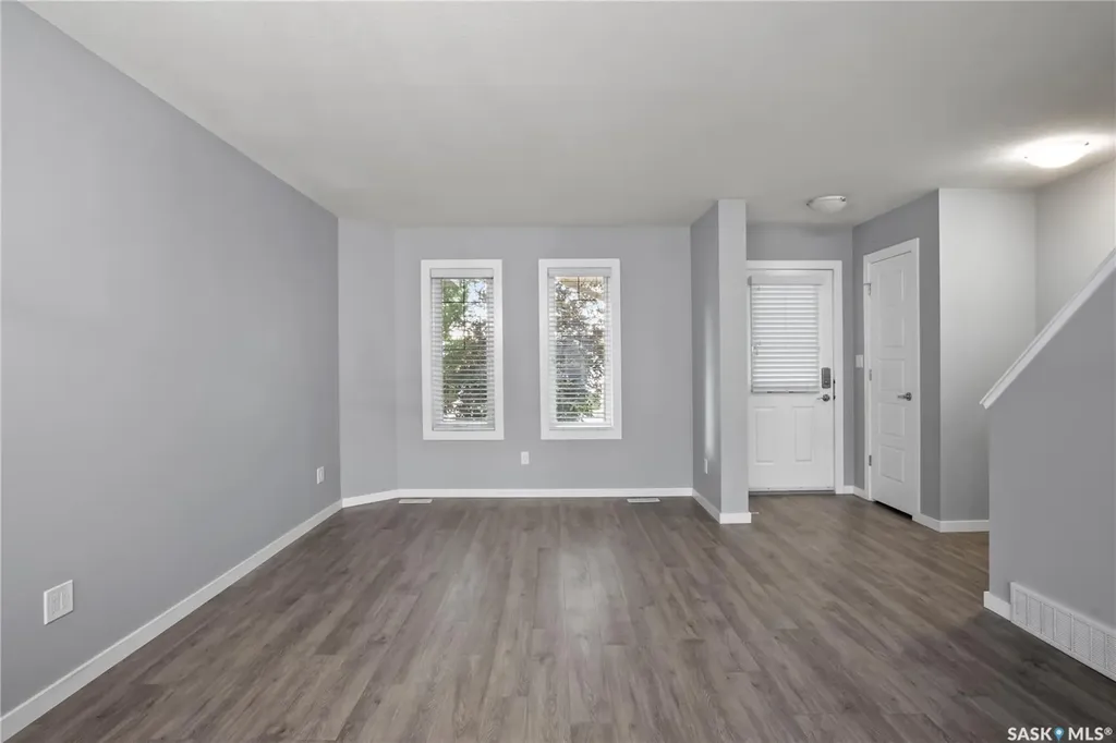 4533 Primrose Green Drive E Regina SK S4V 3K4