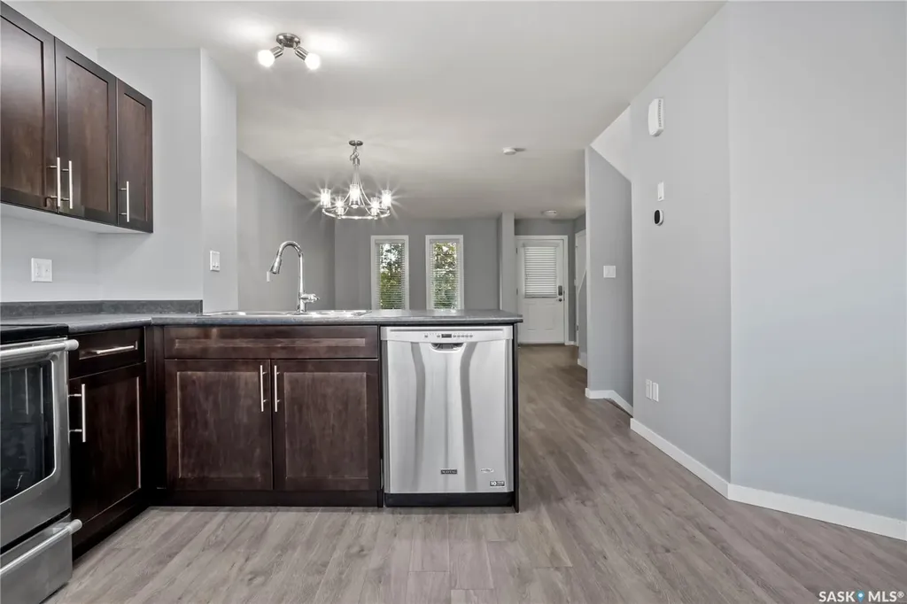 4533 Primrose Green Drive E Regina SK S4V 3K4