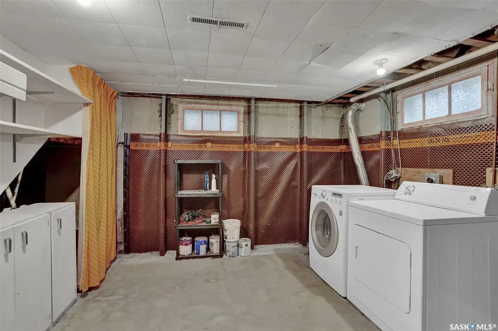 26 Scott Street Regina SK S4S 4A2