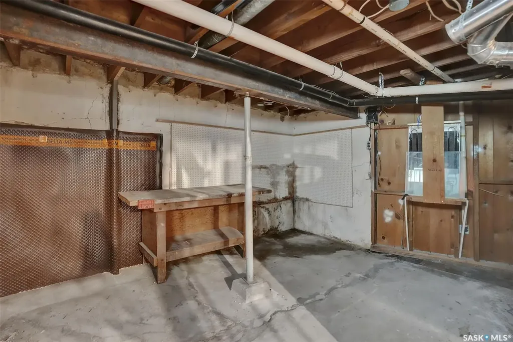 26 Scott Street Regina SK S4S 4A2
