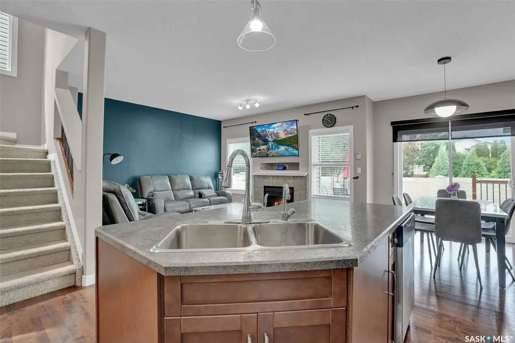 3529 Green Moss Lane Regina SK S4V 1L5