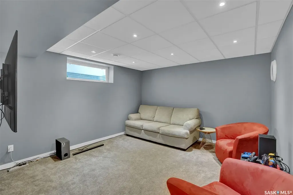 3529 Green Moss Lane Regina SK S4V 1L5