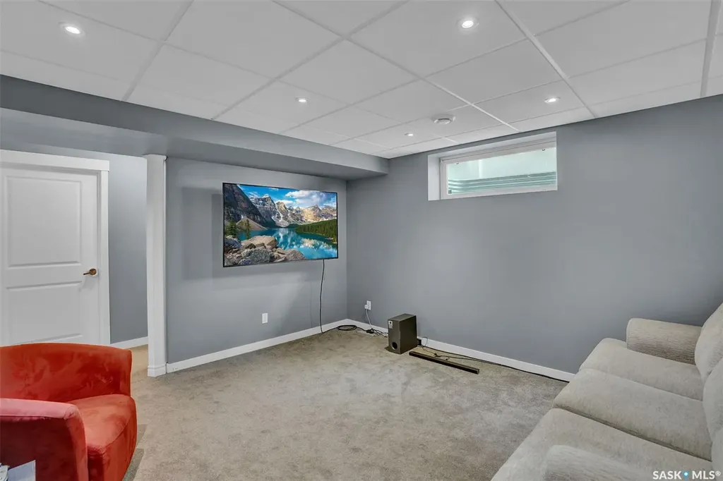 3529 Green Moss Lane Regina SK S4V 1L5