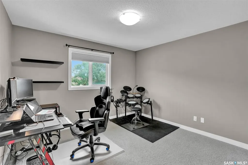 3529 Green Moss Lane Regina SK S4V 1L5