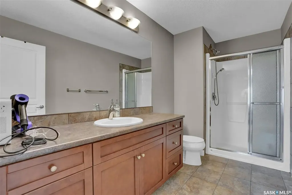 3529 Green Moss Lane Regina SK S4V 1L5