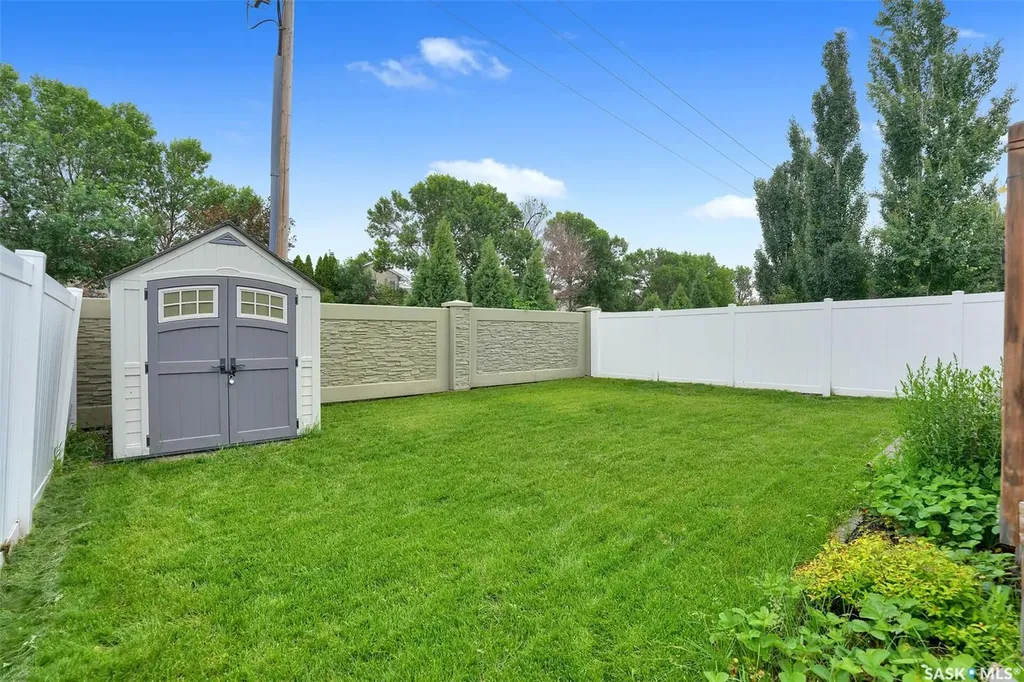 3529 Green Moss Lane Regina SK S4V 1L5