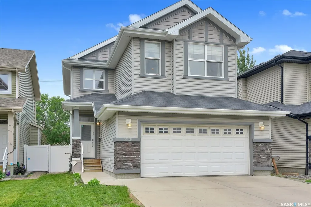 3529 Green Moss Lane Regina SK S4V 1L5