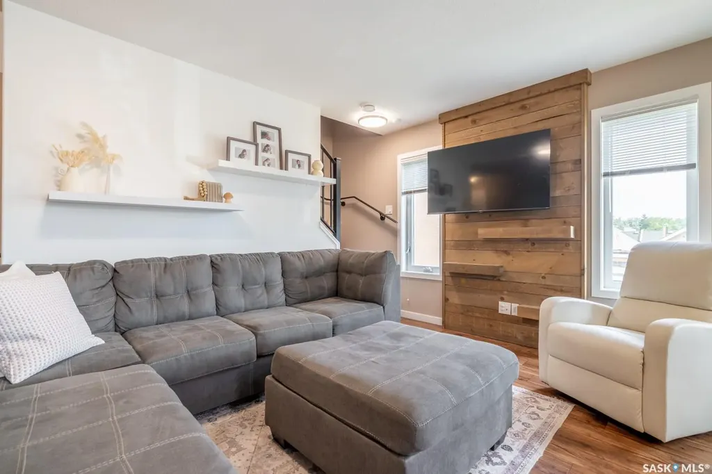 1225 Empress Street Regina SK S4T 1G7