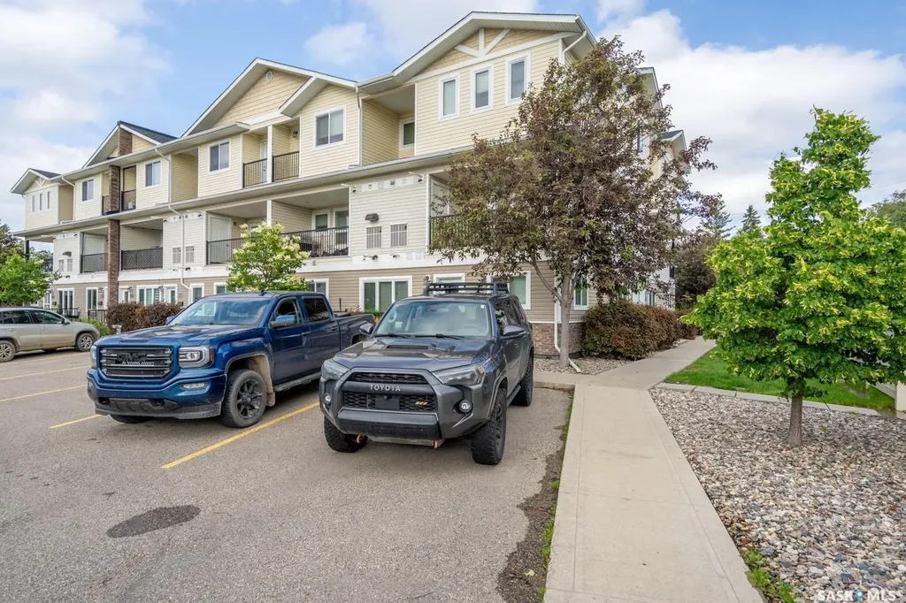 1225 Empress Street Regina SK S4T 1G7