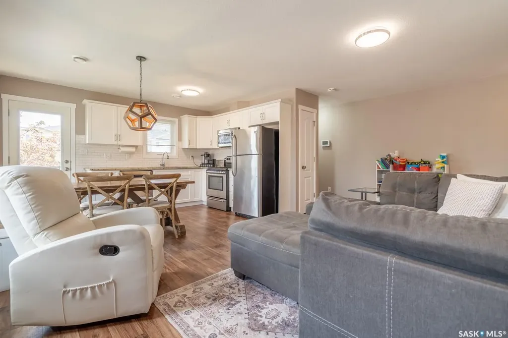 1225 Empress Street Regina SK S4T 1G7
