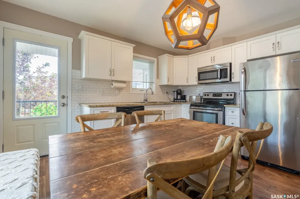 1225 Empress Street Regina SK S4T 1G7