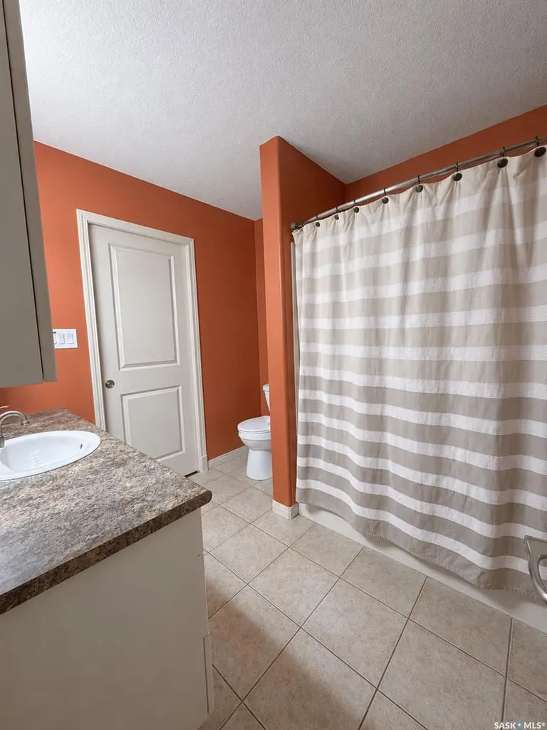 546 11th Street E Prince Albert SK S6V 1A9