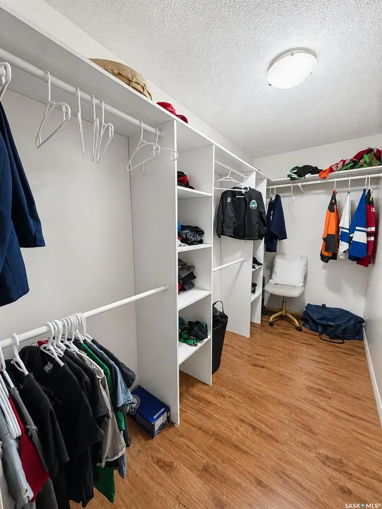 546 11th Street E Prince Albert SK S6V 1A9