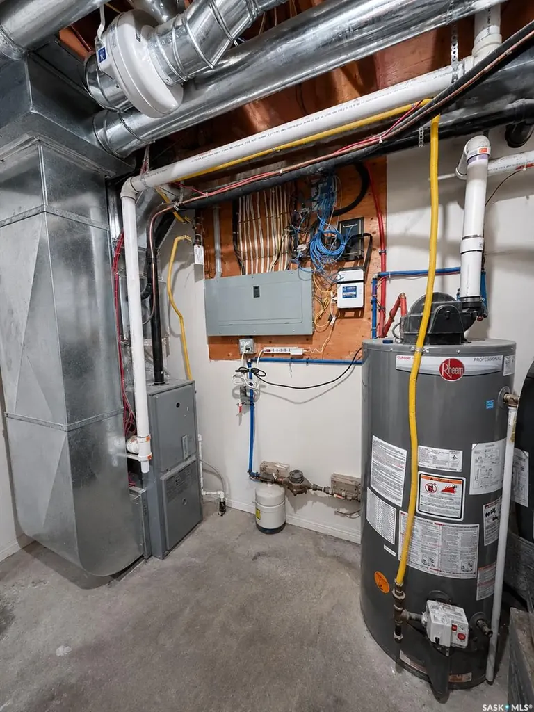 546 11th Street E Prince Albert SK S6V 1A9