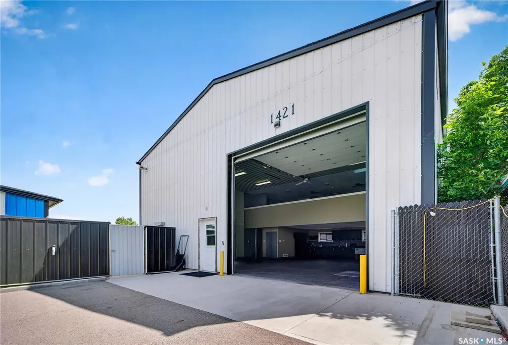 1421 Edgar Street Regina SK S4N 3K1