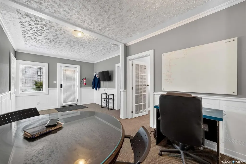 1421 Edgar Street Regina SK S4N 3K1