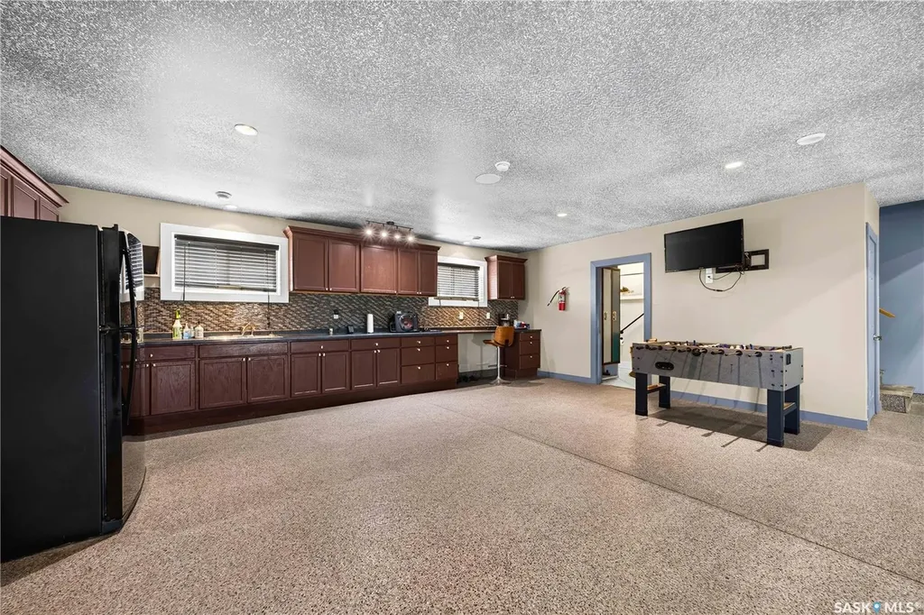 1421 Edgar Street Regina SK S4N 3K1